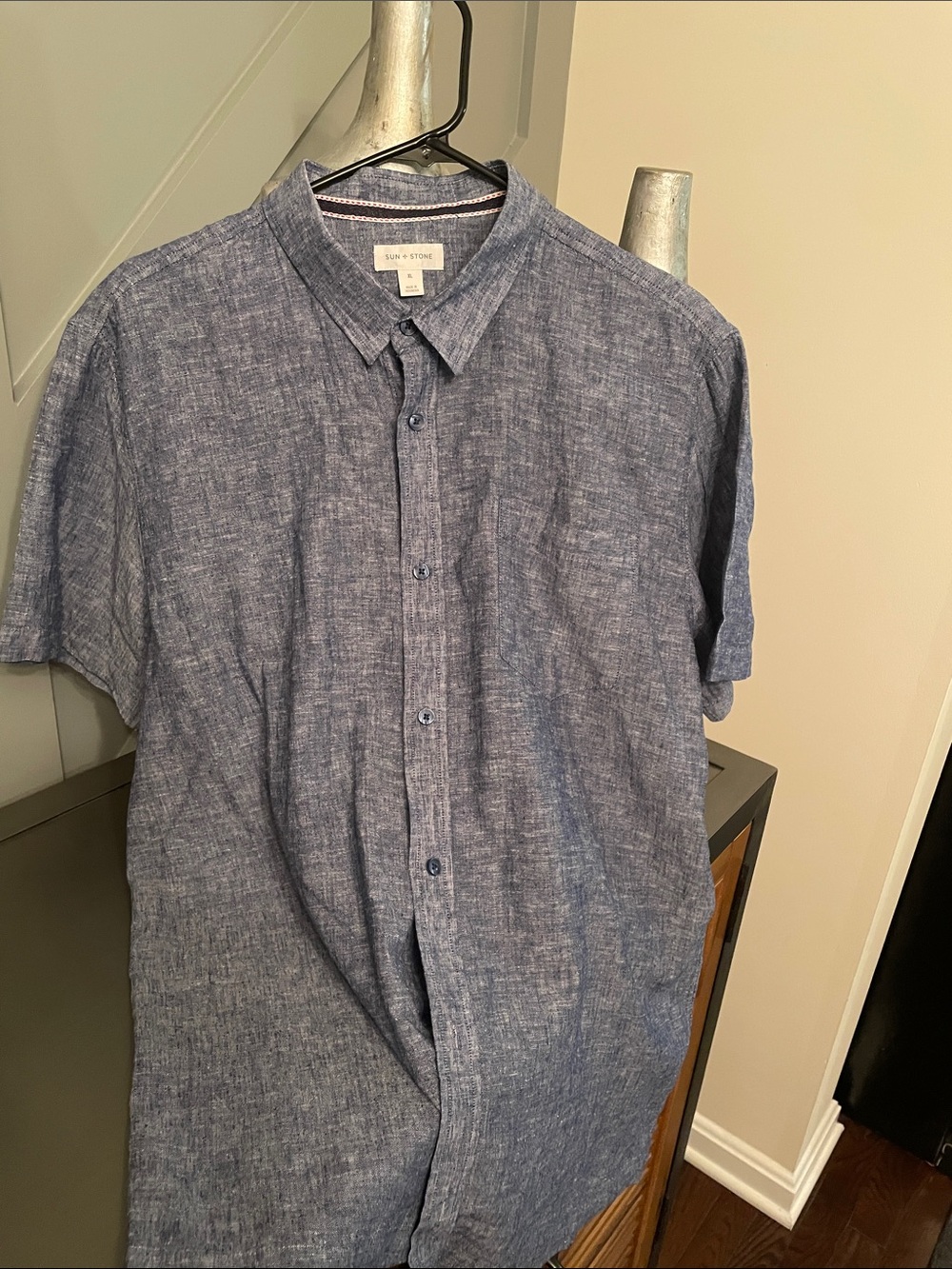 Sun + Stone Casual Short Sleeve Button-Down Shirt in Chambray Blue